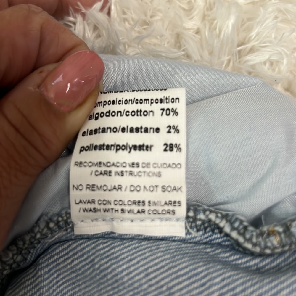 Colombian Jeans - Picture 17 of 17
